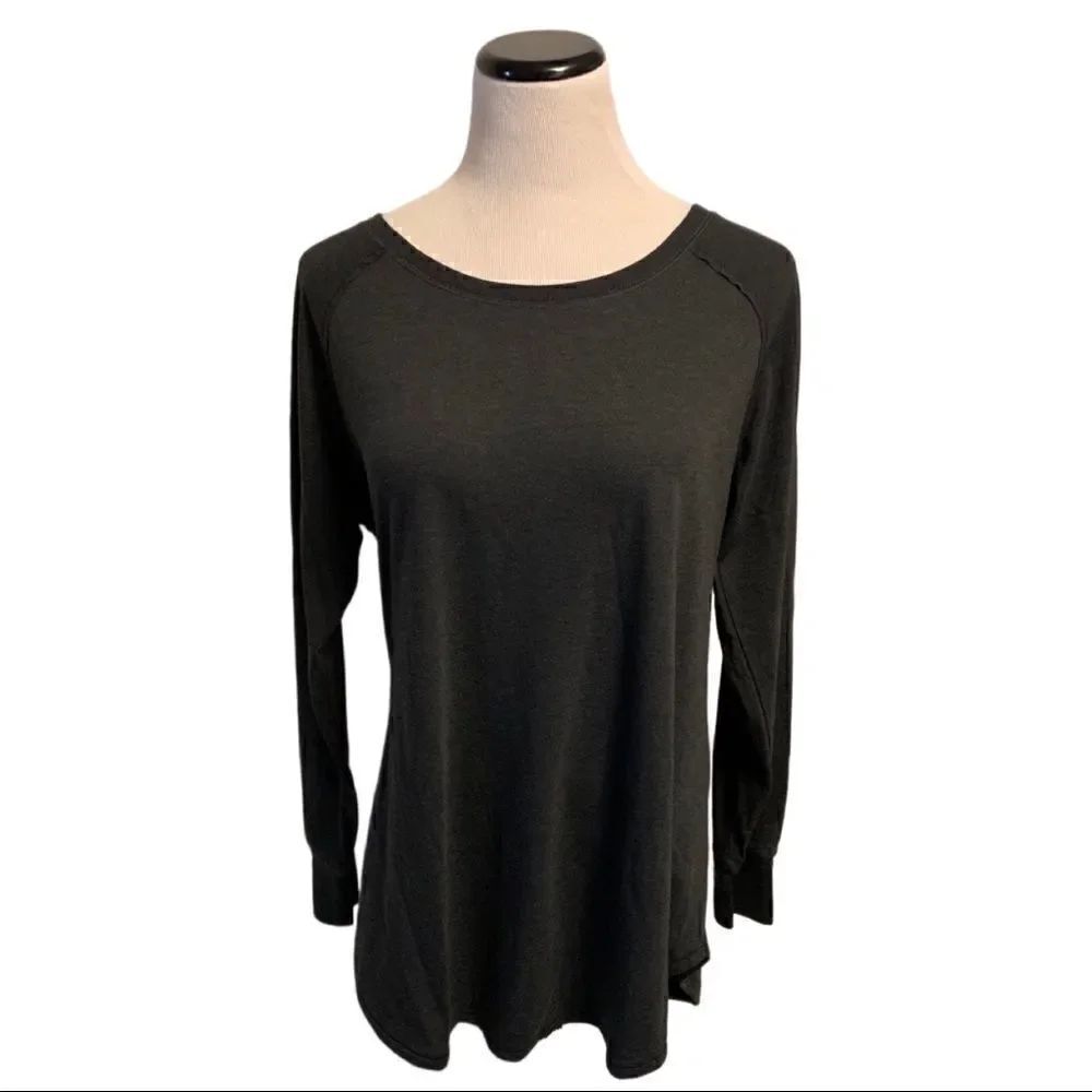 New! District Gray Long Sleeve Tunic Top Sz XL